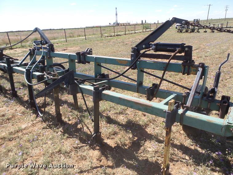 image for item DL9211 Hamby sweep plow