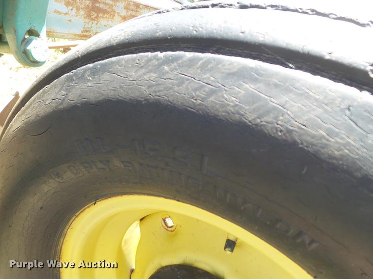 image for item DL9212 John Deere Lister planter