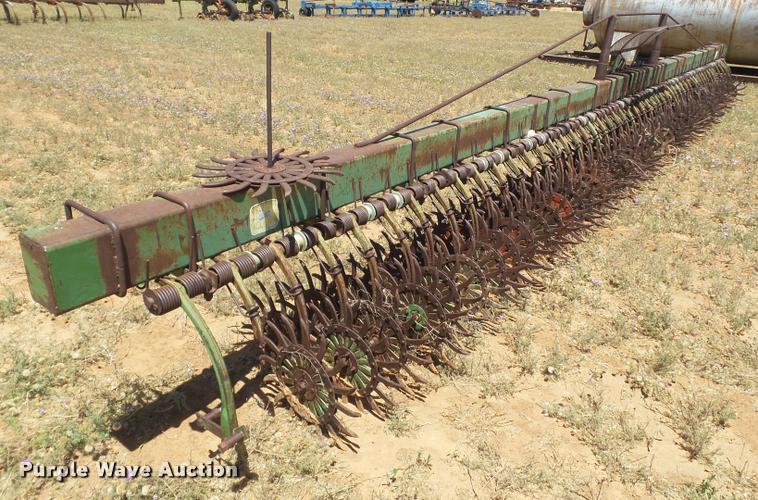 image for item DL9214 John Deere 400 rotary hoe