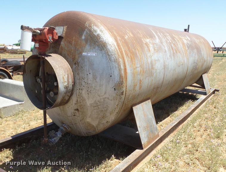 image for item DL9215 Fuel tank