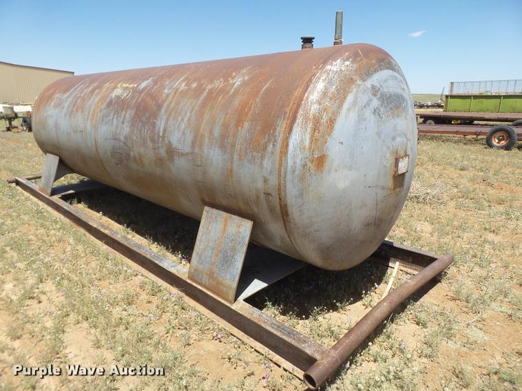 image for item DL9215 Fuel tank