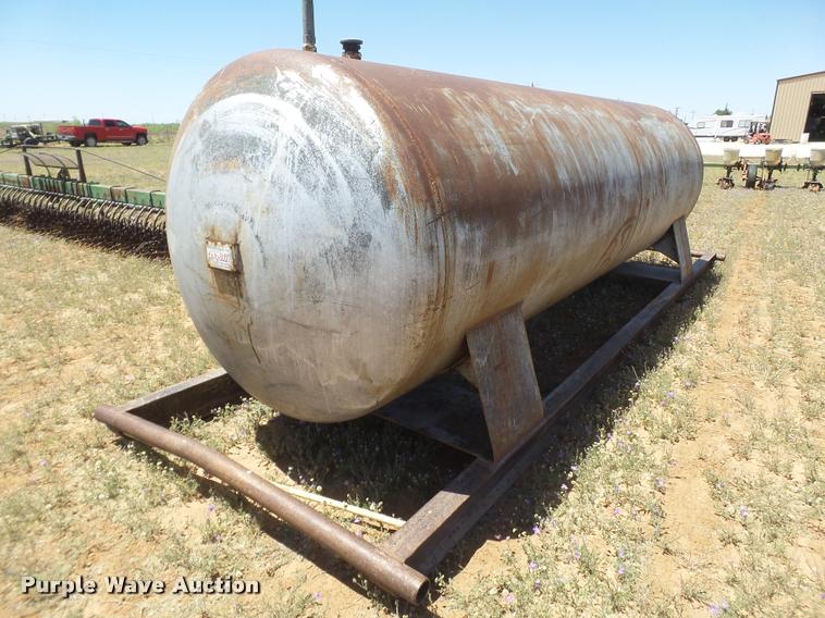 image for item DL9215 Fuel tank