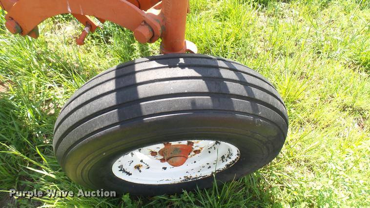 image for item DM9590 Six bottom plow