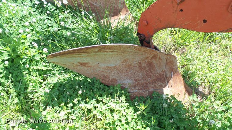 image for item DM9590 Six bottom plow