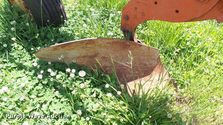 image for item DM9590 Six bottom plow