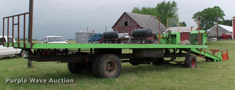 image for item DP9373 1972 Dew Eze Hay Mobile hay wagon