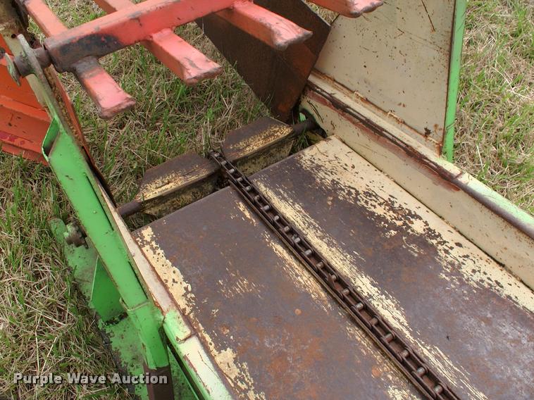 image for item DP9373 1972 Dew Eze Hay Mobile hay wagon