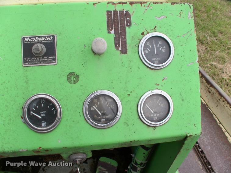 image for item DP9373 1972 Dew Eze Hay Mobile hay wagon