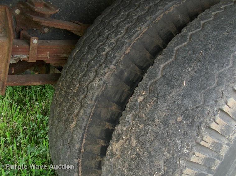 image for item DP9373 1972 Dew Eze Hay Mobile hay wagon