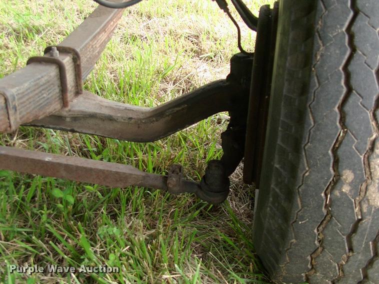 image for item DP9373 1972 Dew Eze Hay Mobile hay wagon