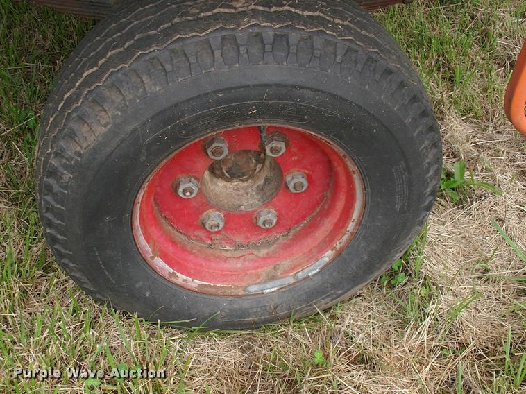 image for item DP9373 1972 Dew Eze Hay Mobile hay wagon