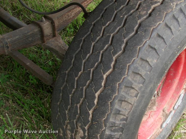 image for item DP9373 1972 Dew Eze Hay Mobile hay wagon