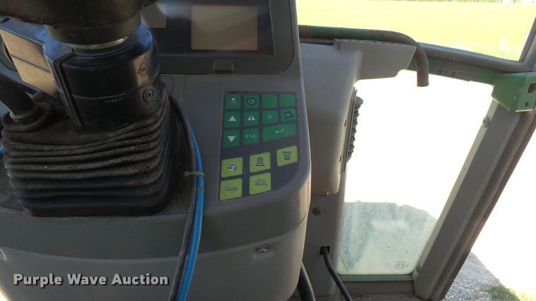 image for item DQ9133 Fendt tractor cab