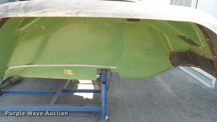 image for item DQ9133 Fendt tractor cab