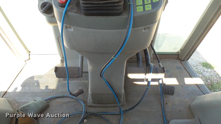 image for item DQ9133 Fendt tractor cab