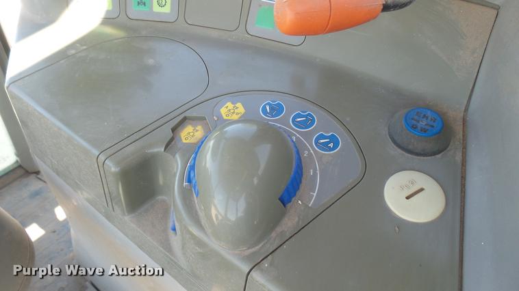 image for item DQ9133 Fendt tractor cab