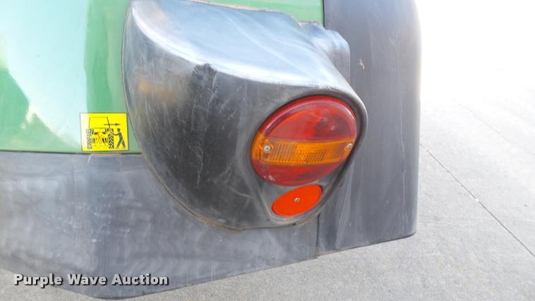 image for item DQ9133 Fendt tractor cab