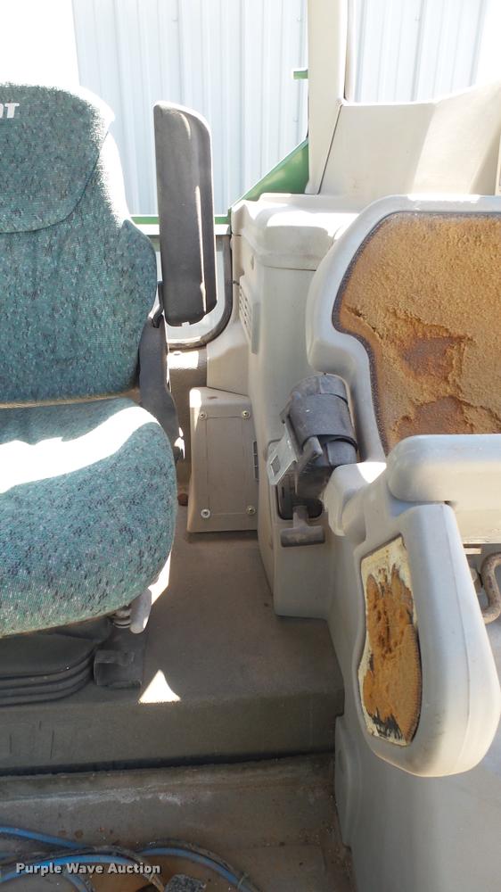 image for item DQ9133 Fendt tractor cab