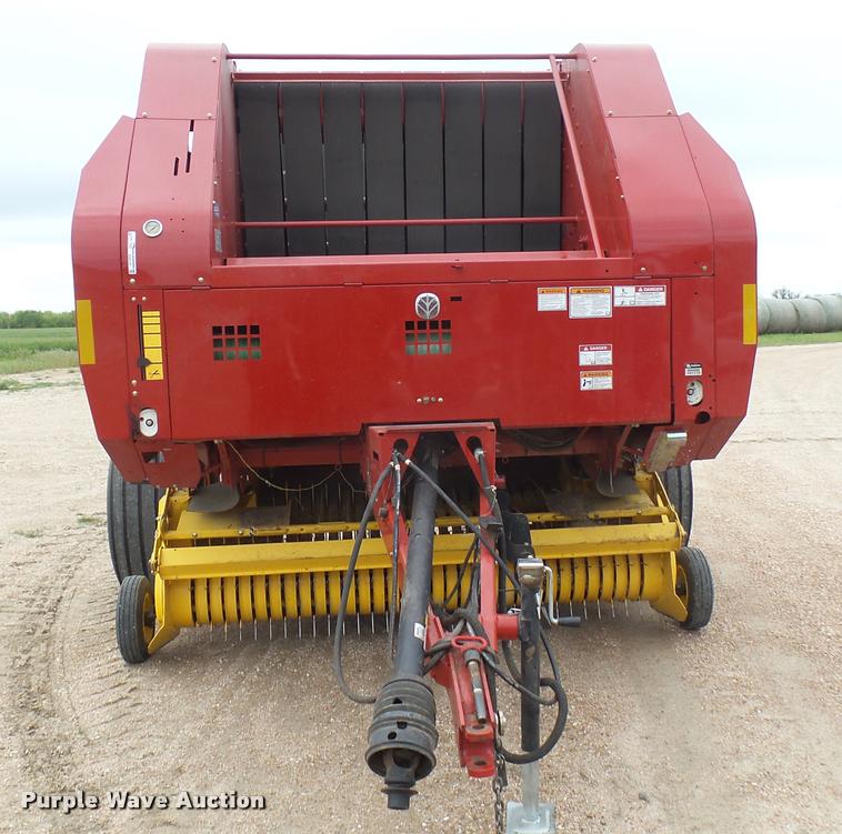 image for item DQ9197 2013 New Holland BR7090 round baler