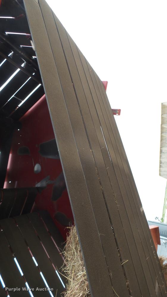 image for item DQ9197 2013 New Holland BR7090 round baler