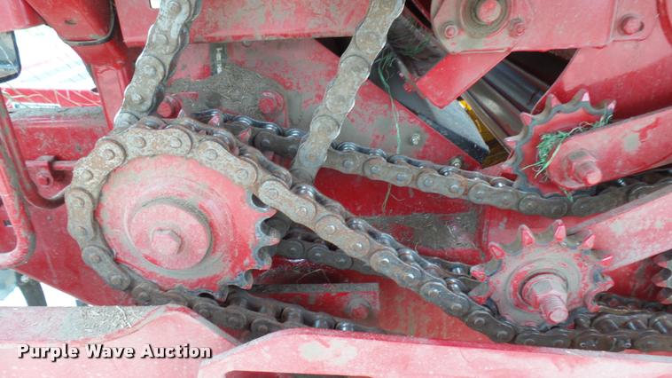 image for item DQ9197 2013 New Holland BR7090 round baler