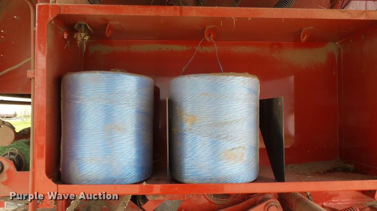 image for item DQ9197 2013 New Holland BR7090 round baler