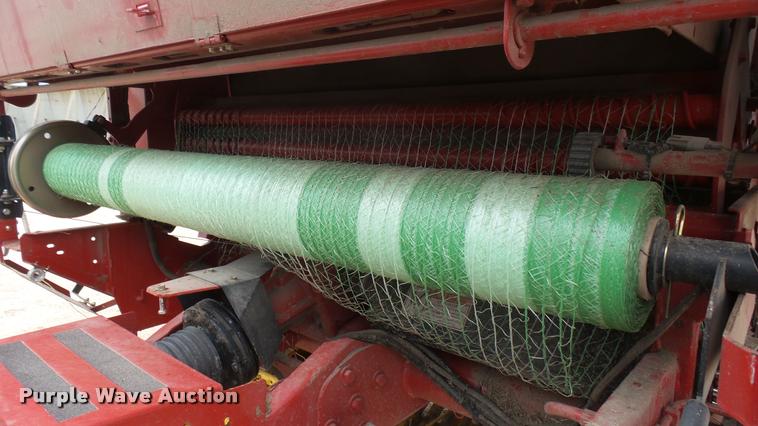 image for item DQ9197 2013 New Holland BR7090 round baler