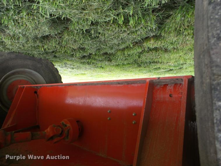 image for item J8622 2012 Kuhn VT156 vertical mixer