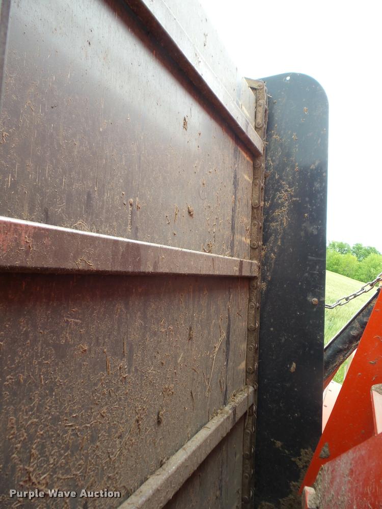 image for item J8622 2012 Kuhn VT156 vertical mixer