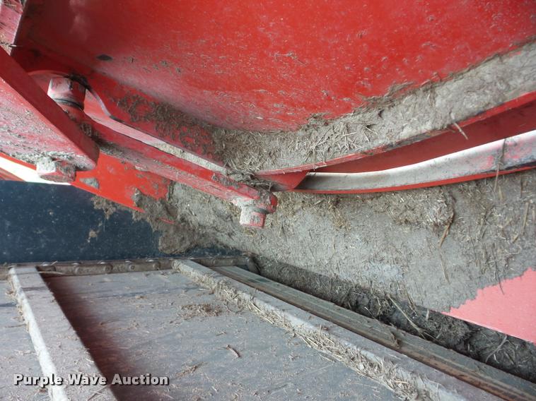 image for item J8622 2012 Kuhn VT156 vertical mixer