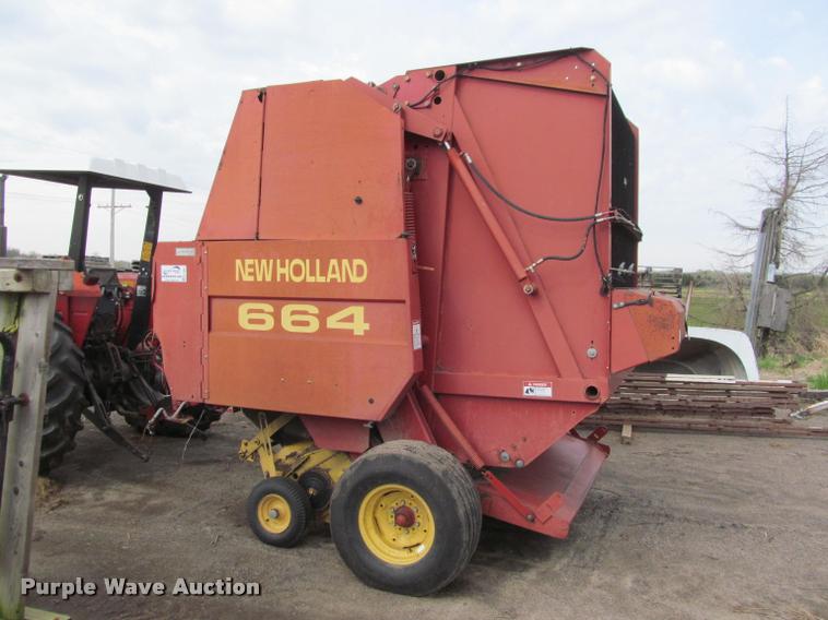image for item K4881 1997 New Holland 664 round baler