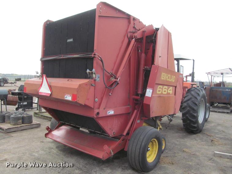 image for item K4881 1997 New Holland 664 round baler