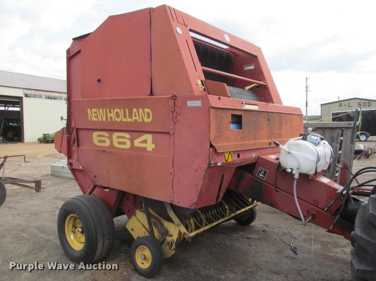 image for item K4881 1997 New Holland 664 round baler