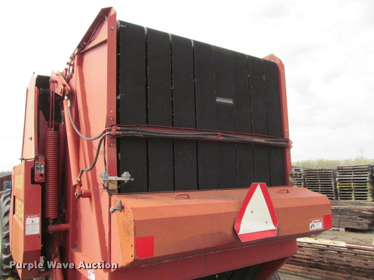 image for item K4881 1997 New Holland 664 round baler