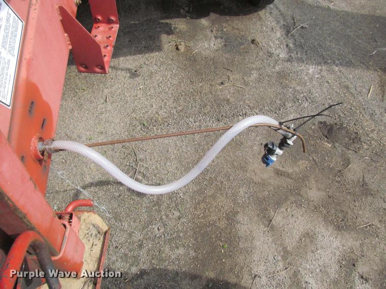 image for item K4881 1997 New Holland 664 round baler