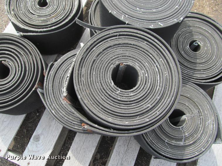 image for item K4881 1997 New Holland 664 round baler