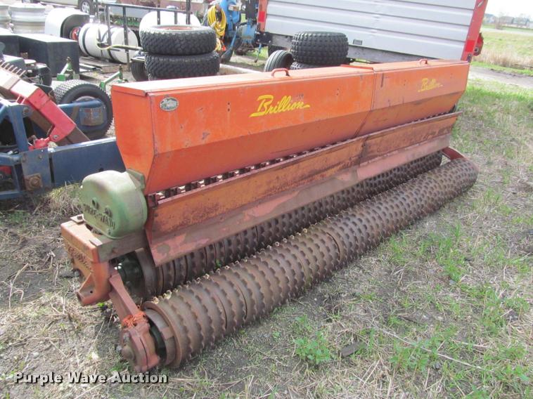 Brillion SSLR12001 seeder in Lino Lakes, MN Item K4899 sold