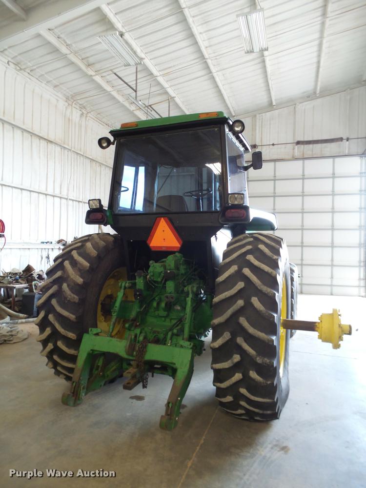 image for item L1525 1983 John Deere 4650 MFWD tractor