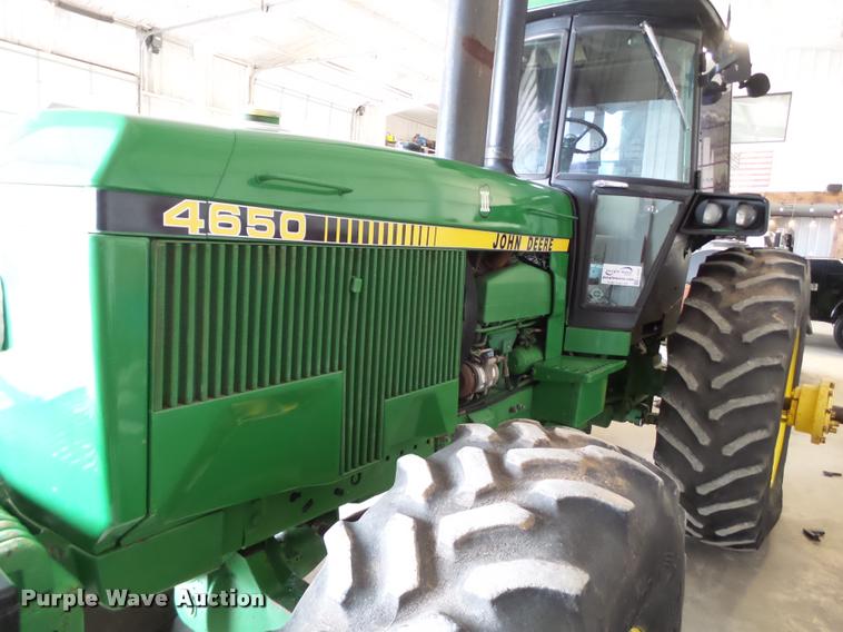 image for item L1525 1983 John Deere 4650 MFWD tractor