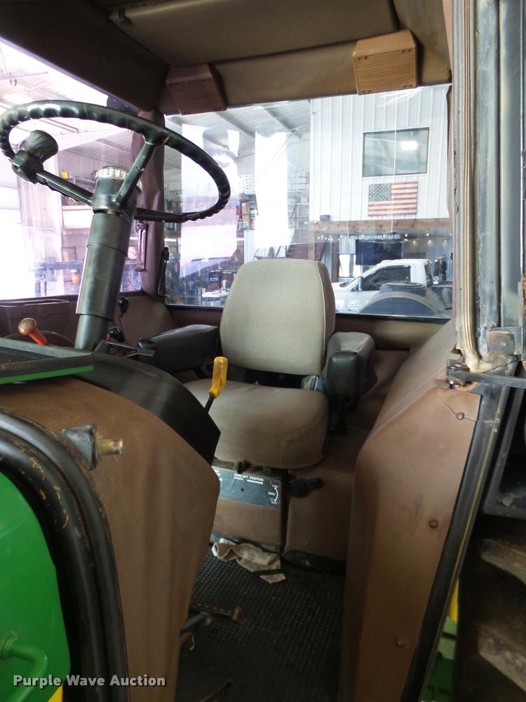 image for item L1525 1983 John Deere 4650 MFWD tractor