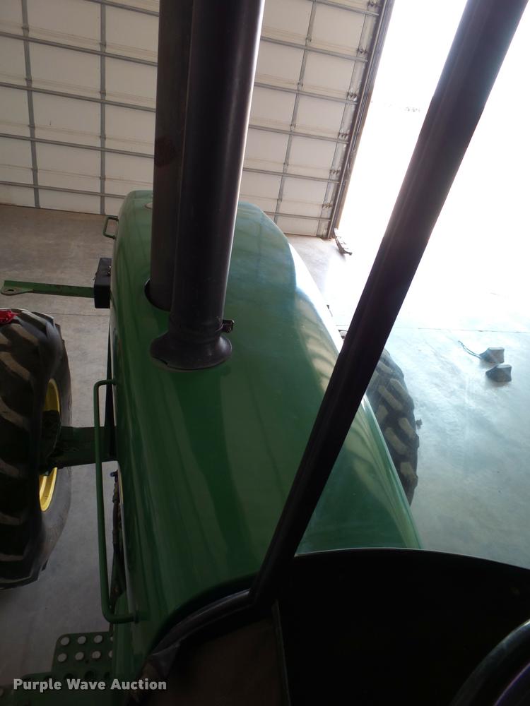 image for item L1525 1983 John Deere 4650 MFWD tractor