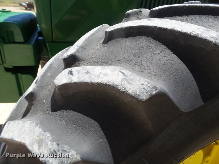 image for item L1526 1991 John Deere 4955 MFWD tractor