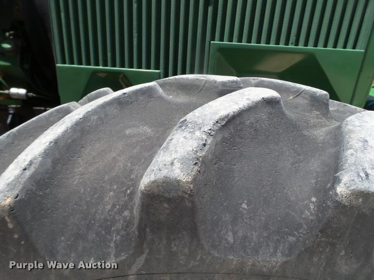 image for item L1526 1991 John Deere 4955 MFWD tractor