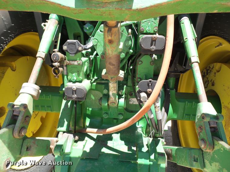 image for item L1526 1991 John Deere 4955 MFWD tractor