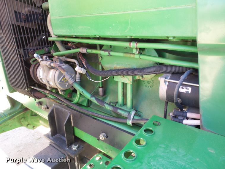 image for item L1526 1991 John Deere 4955 MFWD tractor