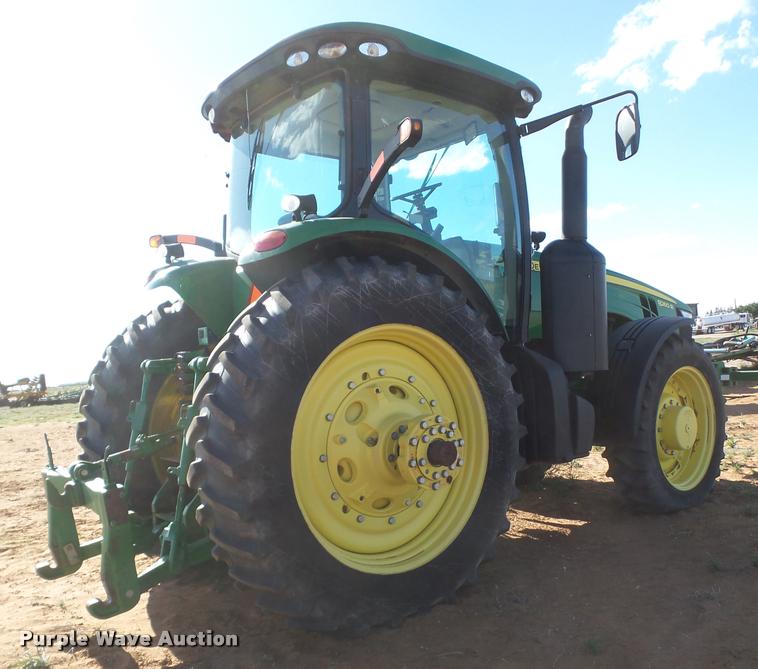 image for item L1528 2011 John Deere 8260R MFWD tractor