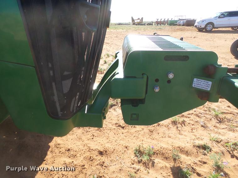 image for item L1528 2011 John Deere 8260R MFWD tractor