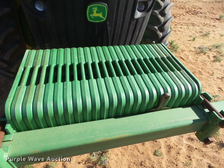 image for item L1528 2011 John Deere 8260R MFWD tractor