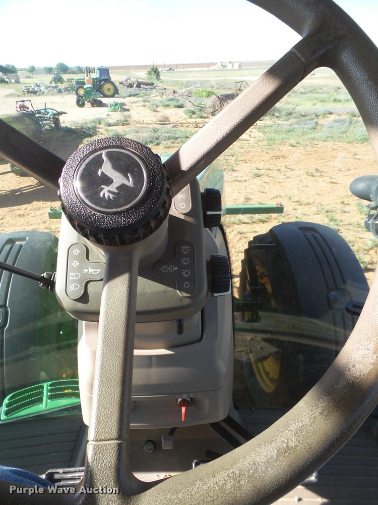 image for item L1528 2011 John Deere 8260R MFWD tractor