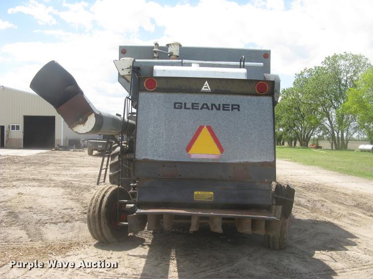 image for item L2356 1980 Gleaner L2 combine